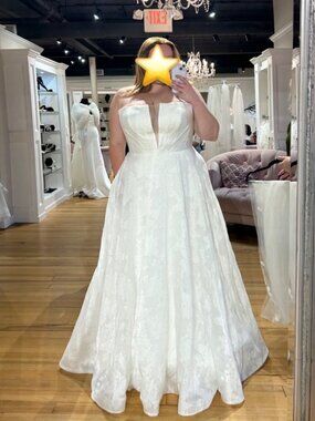 Maggie Sottero Wedding Dress